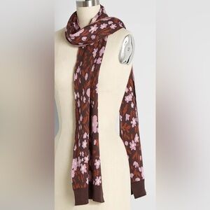 Princess Highway Coziness Blooming Scarf,
Burgundy Floral / OS, NWT 👸 🛣️ 🌸🧣